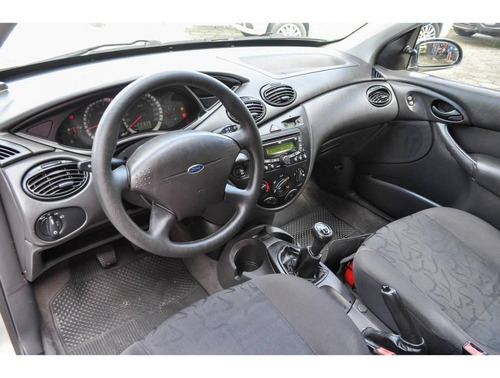 Imagem 8 de 15 de Ford Focus 1.6 Mt