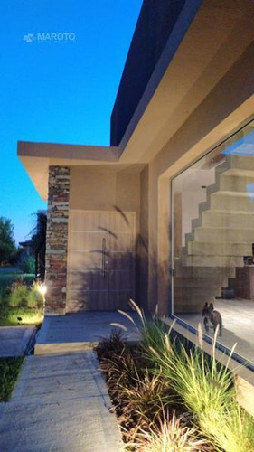 Imagen 17 de 26 de Casa En Venta En Barrio El Canton - Maroto Propiedades-