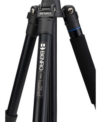 Tripé Benro Fit19aih0 Com Cabeça Ball Head - 4kg (it15)