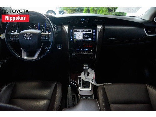 Imagem 3 de 5 de Toyota Hilux Sw4