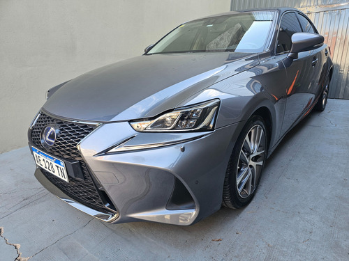 Lexus IS 2.5 300H Luxury