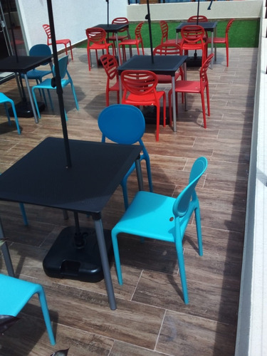 Apartamento Ótimo Investimento, Preço Direto Com O Proprietário. Imóvel Ideal Para Família, E Estudantes Que Residem Na Região E Os Pais Fazerem Um Investimento Para Os Filhos Ficarem Em Segurança.