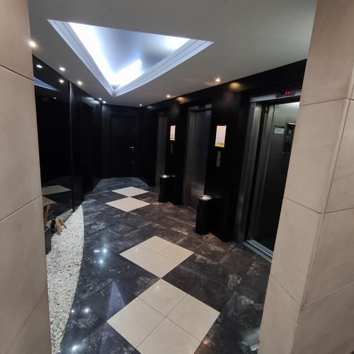 Imagen 16 de 18 de Apartamento En Venta. Tres Cruces. Monoambiente Con Garaje.
