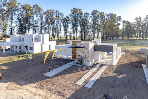 Venta Lote Al Agua Tres Pinos Barrio Isla Gral. Rodriguez.