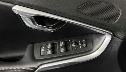 Imagen 8 de 15 de 122180 - Volvo V40 2018 Con Garantía