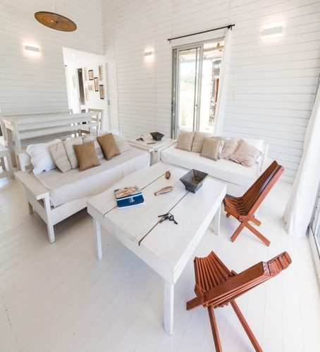 Venta Casa 4 Dormitorios En Suite - Club De Mar (cm82)