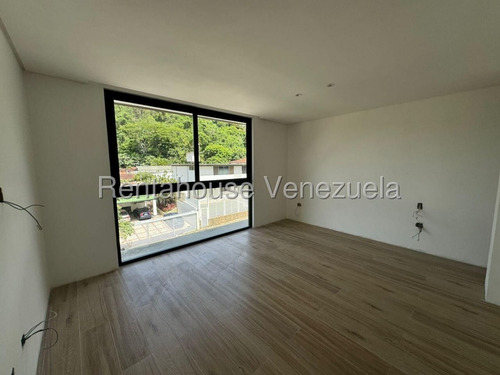 Ana Torres. Casa Dúplex En Venta 2518155 En Prados Del Este