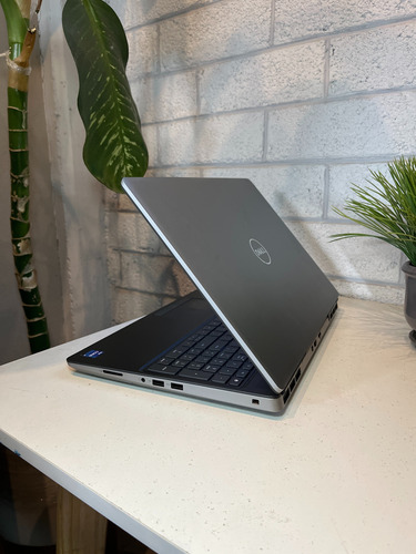 Workstation Dell Precision 7560 I7 11va 32 Ram Nvidia T1200 (Reacondicionado)
