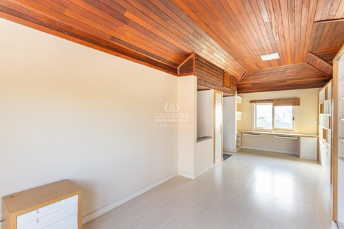 Imagem 16 de 30 de Casa Em Condomínio Para Aluguel, 3 Quartos, 2 Suítes, 2 Vagas, Tres Figueiras - Porto Alegre/rs - 7053