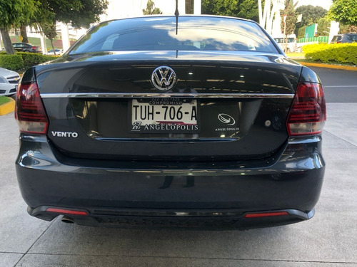 Imagen 7 de 15 de Volkswagen Vento Confortline 2020