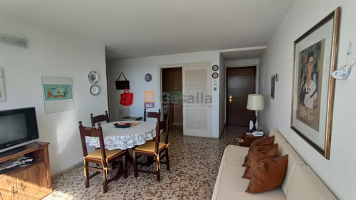 Apartamento En Plena Península- Punta Del Este Ref. 4435