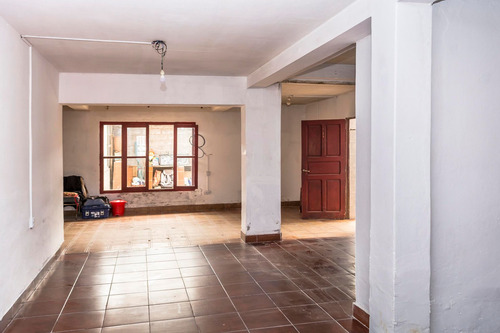 Casa 6 Dormitorios Venta Villa Lavalle