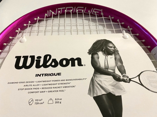 Imagen 4 de 4 de Raqueta De Tenis Wilson Intrigue Dama - Fucsia Adultos