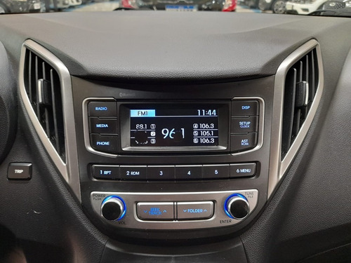 Imagem 10 de 15 de Hyundai Hb20 1.6 Comfort Plus 16v 2017