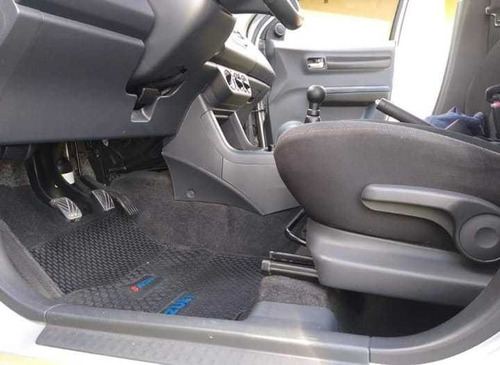 Imagen 11 de 19 de Suzuki Swift 2009 1.5 N