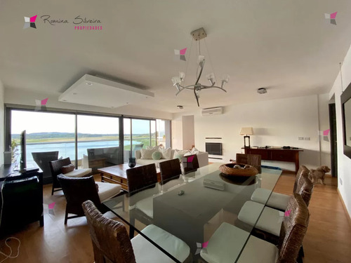 Penthouse En Venta De 4 Dormitorios En Mansa Punta Del Este