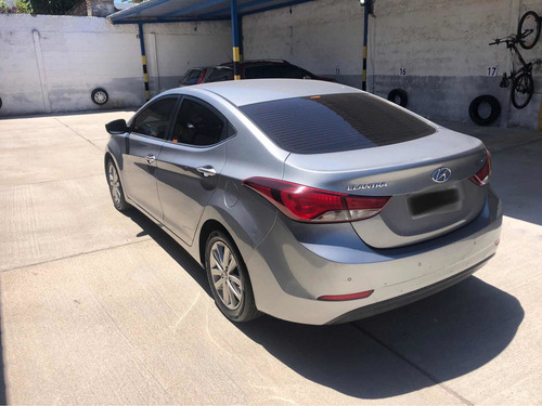 Hyundai Elantra Gls Automático Año 2015