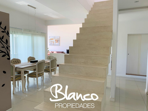 Casa En Venta En El Cantón, Escobar, G.b.a. Zona Norte