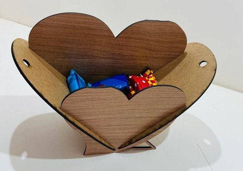 Imagem 2 de 7 de Cesta Coração 18cm Mdf Marrom 3mm - 10 Unidades