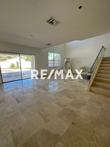 Townhouse En Obra Blanca, Exlusivo Y Lujoso Conjunto Atlantis, Paraiso 1, Maneiro, Isla De Margarita Cod: 1292
