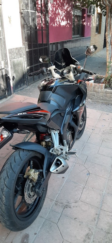 Bajaj Rouser 200 Rs