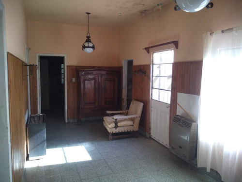Venta Casa En San Antonio De Areco Con Amplio Terreno - Excelente Ubicacion