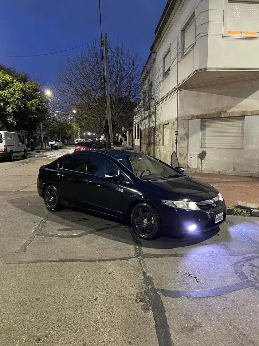 Honda Civic 1.8 Exs Mt