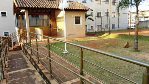Vende-se Apartamento De 2 Quartos. - 1111