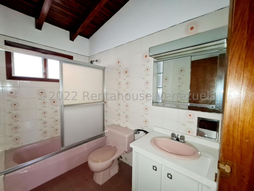 Imagen 12 de 25 de Ls Vende Casa Los Palos Grandes 23-10886