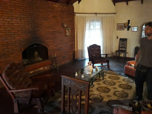 Imagen 7 de 9 de Excelente Chalet Cercano A Gorki Grana, De Categoria