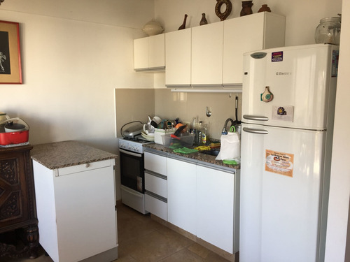 Venta 2 Amb. Con Balcón, Pileta, Muy Luminoso