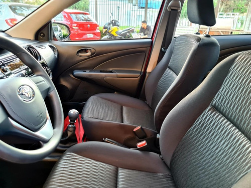 Toyota Etios X 1.5 4ptas Mt 2021 25km Oport Fcio T/usado