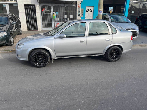 Imagen 4 de 14 de Chevrolet Classic 2015 1.4 Ls Abs Airbag