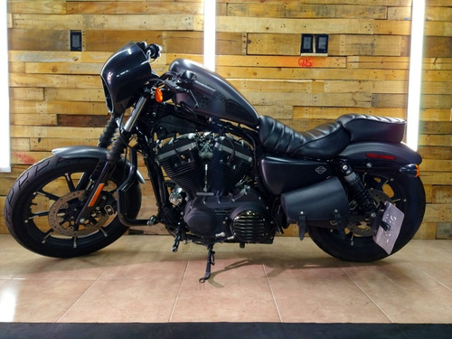 Imagen 3 de 8 de Harley Davidson Iron 883