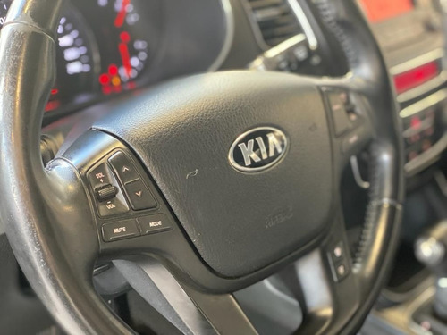 Imagem 7 de 20 de Kia Sorento 2.4 Ex 4x2 16v