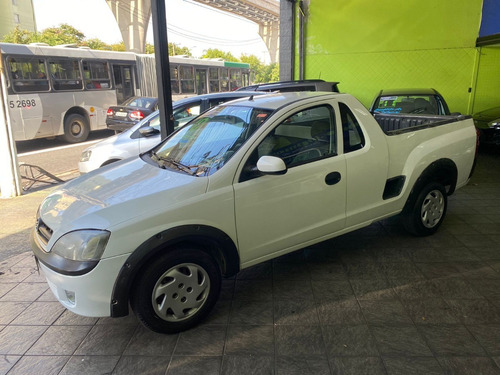 Imagem 5 de 10 de Chevrolet Montana Conquest 1.4 8v Flex 2010
