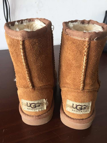 Imagen 1 de 5 de Botas Ugg Talle 27