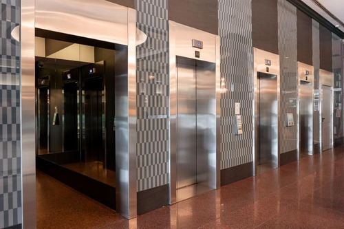Oficina En Plaza Independencia - Victoria Plaza Offices