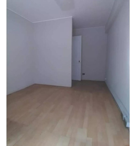 Arriendo Oficina 2p+2b+principal+1e Metro Tobalaba
