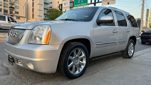 GMC Yukon 6.2 C Denali 403 Hp 4x4 At