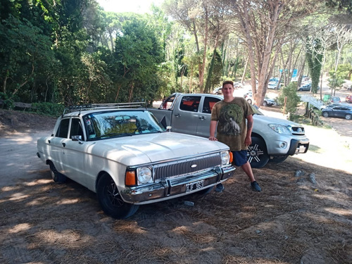 Ford Falcon 81