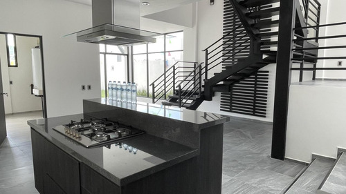 Casa Nueva En Venta En Lomas De Juriquilla