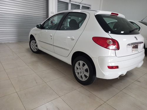 Peugeot 207 1.4 Allure 75cv