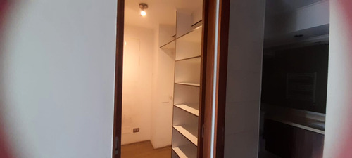 Dpto 80 M2 Cercano A Est. Metro Chile España. 2 Dormit. 2 Ba
