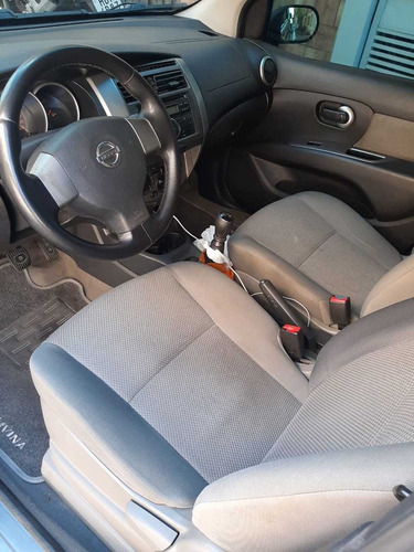 Nissan Grand Livina 2010 1.8 Flex 5p