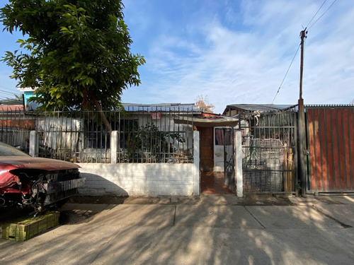 Venta De Amplia Casa En Recoleta  (4980)