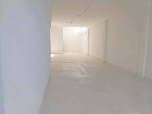 Imagen 2 de 5 de Local Comercial En Villa Carlos Paz