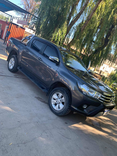 Toyota Hilux 2.8 Cd Srv 177cv 4x4 At 2016