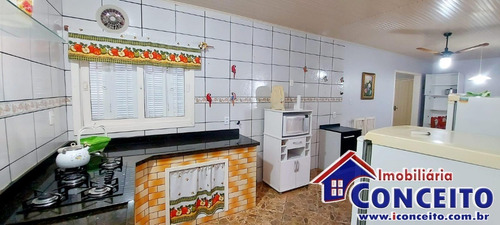 Imagem 22 de 28 de Xc593 - Excelente Residência Composta De 04 Dormitórios Em Santa Terezinha
