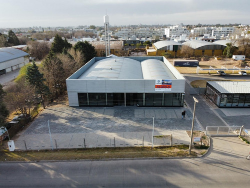 Imagen 3 de 9 de Locales Con Deposito, 750m2 A 1.000m2 En Circunvalacion Sur